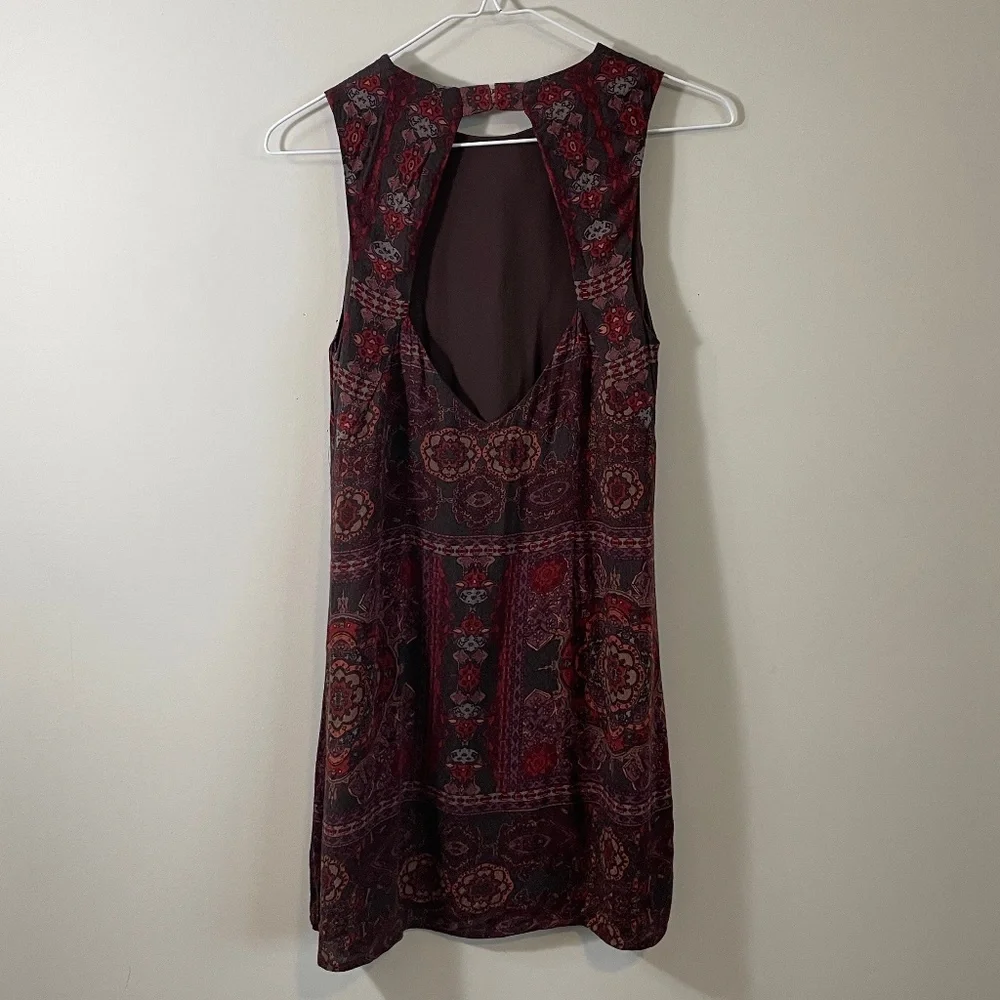 Ecote Red Patterned Dress - Picture 2 of 3